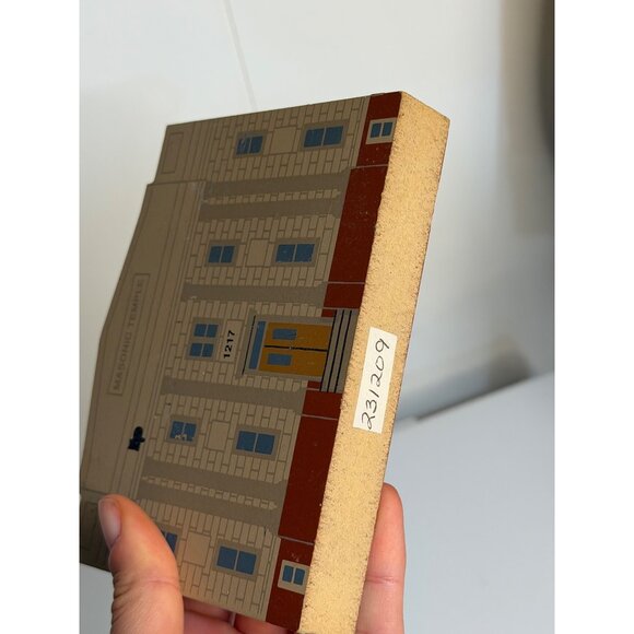 VTG 1994 Cat’s Meow Village Masonic Temple Wood Series XII 1209 Retired 4" Decor - Picture 4 of 6